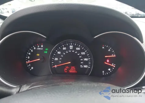 2014 Kia Sorento Lx z USA, uszkodzony, nr VIN 5XYKTCA61EG522884